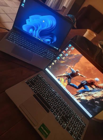 Vente de 2 pièces SSD 512Giga / RAM 16Giga et 24Giga