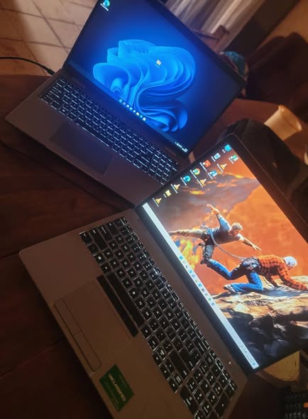 Vente de 2 pièces SSD 512Giga / RAM 16Giga et 24Giga