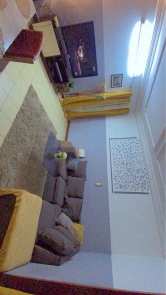 Grand studio meublé à Douala