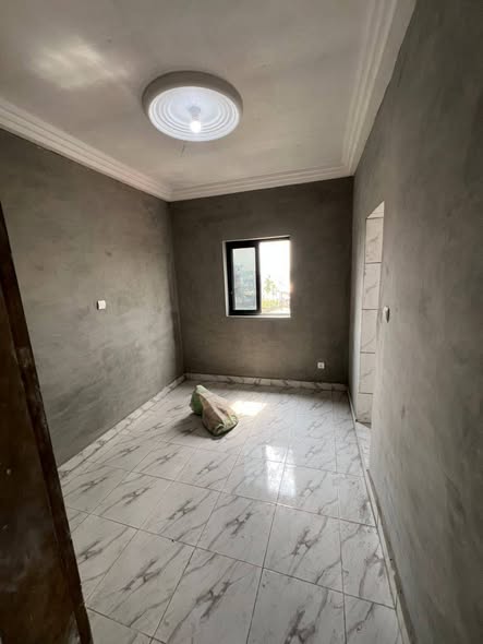 Studio moderne à louer à Makepe