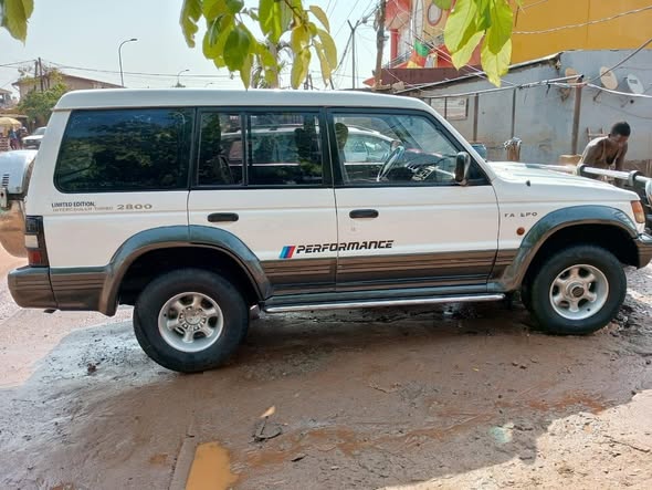 Mitsubishi Pajero 7 place à vendre