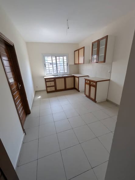 Odza appartements nouvellements construit