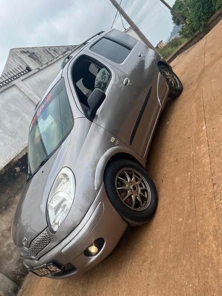 Toyota Yaris verso 2005 à vendre