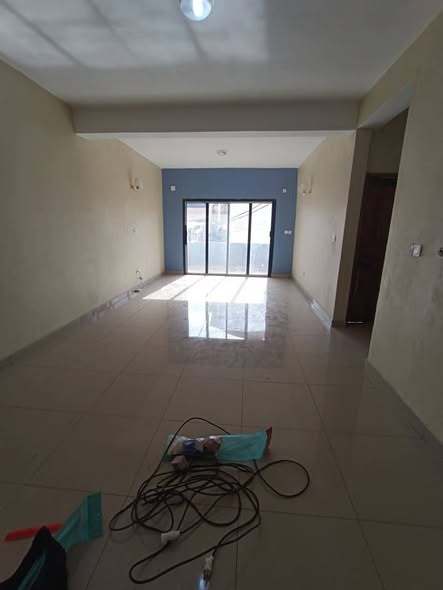 Appartement à louer à Etoug-Ebe