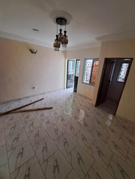 Studio moderne à Nkoabang