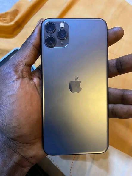 Iphone 11pro max à vendre
