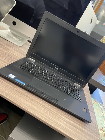 Dell Latitude 7270 6th Gen Intel i7-6600U