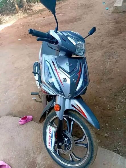 Moto scooter à vendre