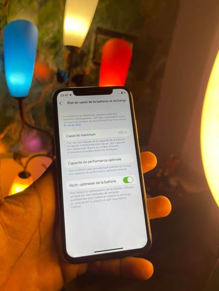 IPhone X simple 64giga batterie