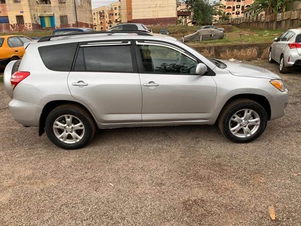 Rav4 2012 automatique à vendre