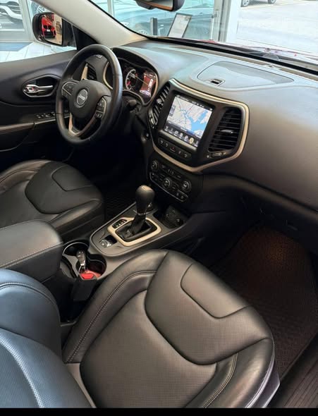 Grand Jeep Cherokee année 2017