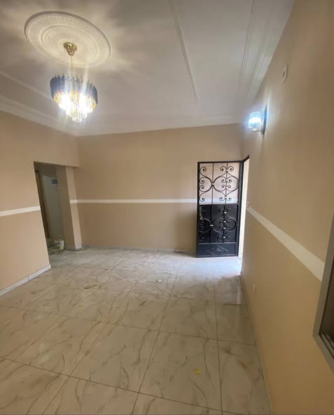 Studio moderne à louer à Nkoabang
