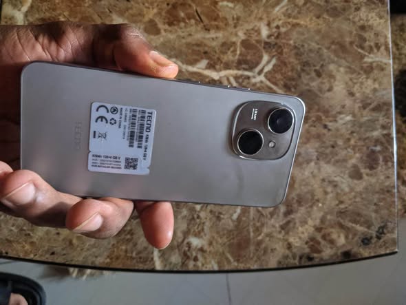 Échange Tecno pop 10pro 128g contre XR