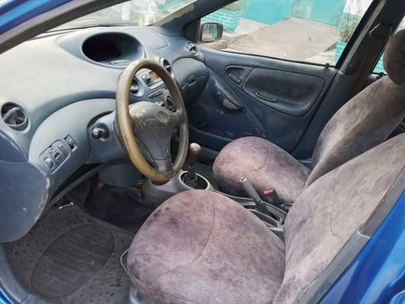 Toyota Yaris 2002 Essence vvti Manuel