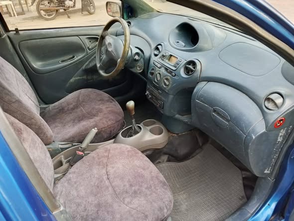 Toyota Yaris 2002 Essence vvti Manuel