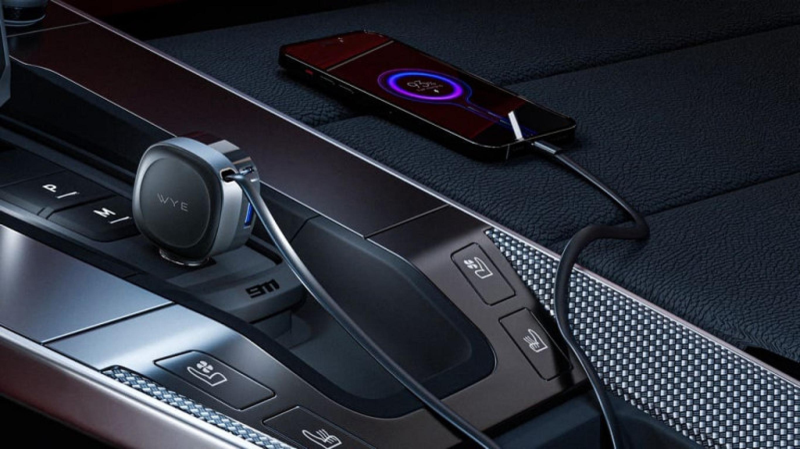3-IN-1 Fast Charging In-Car Charger with Built-in Retractable Cable & USB A, USB C ports view 3