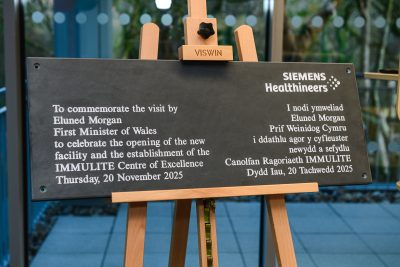 0001_Siemens_3767_DewiWynPhotography