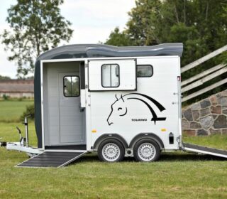 Cheval Liberté Touring Country Horse Trailer