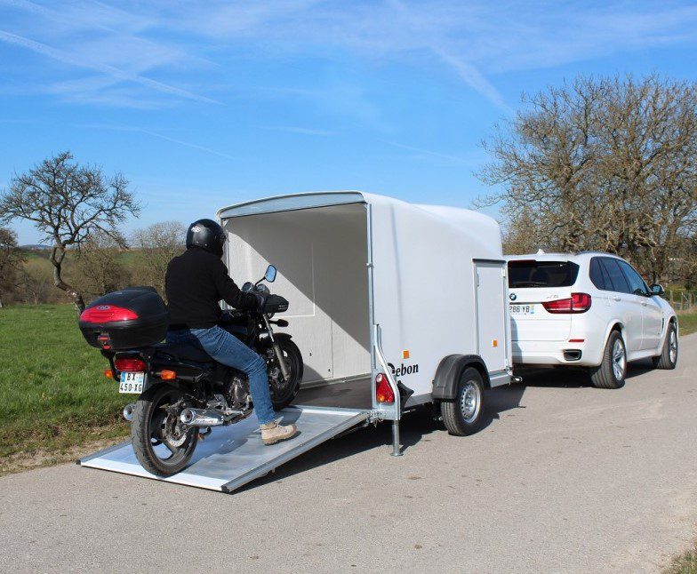 Debon Cargo 1300 Box Trailer - Image 2