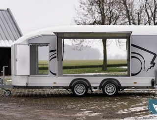 Doors and gull wings open on Debon C1000 Car Transporter