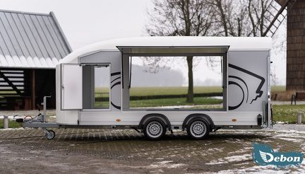 Doors and gull wings open on Debon C1000 Car Transporter
