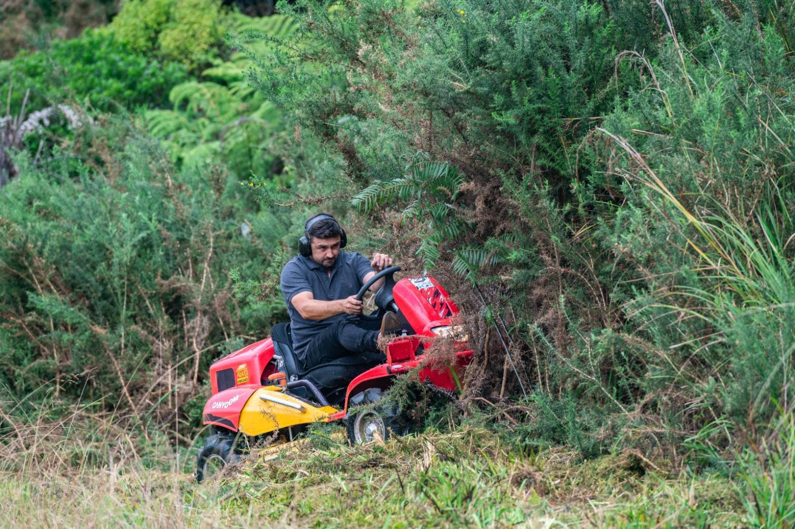 Canycom CMX2402 Brushcutter