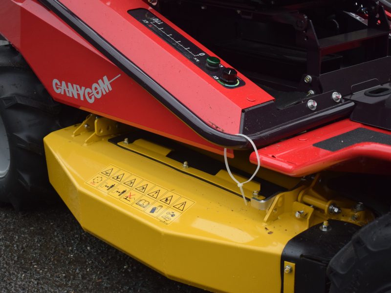 CANYCOM CMX2406 Ride-on Brushcutter - Image 10