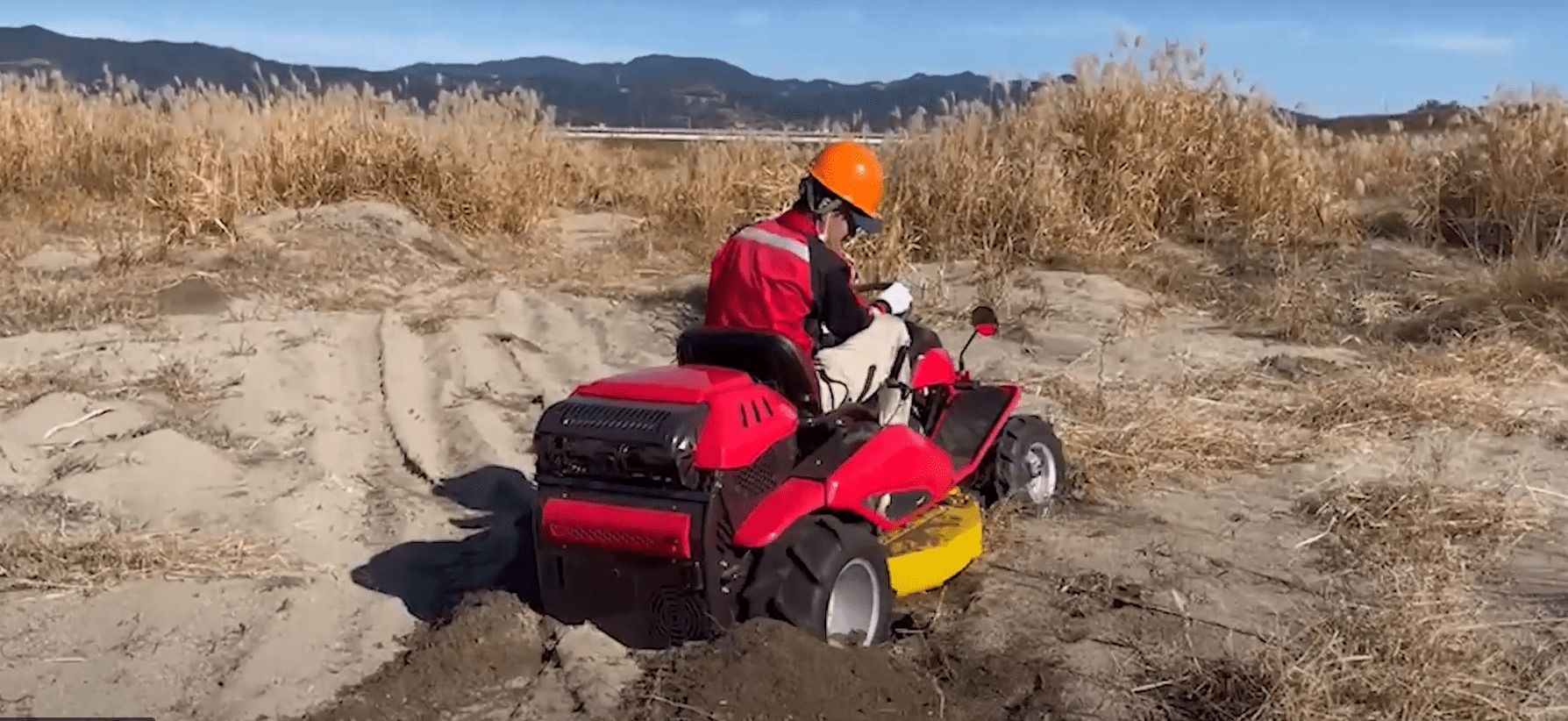 Canycom 4WD brushcutter