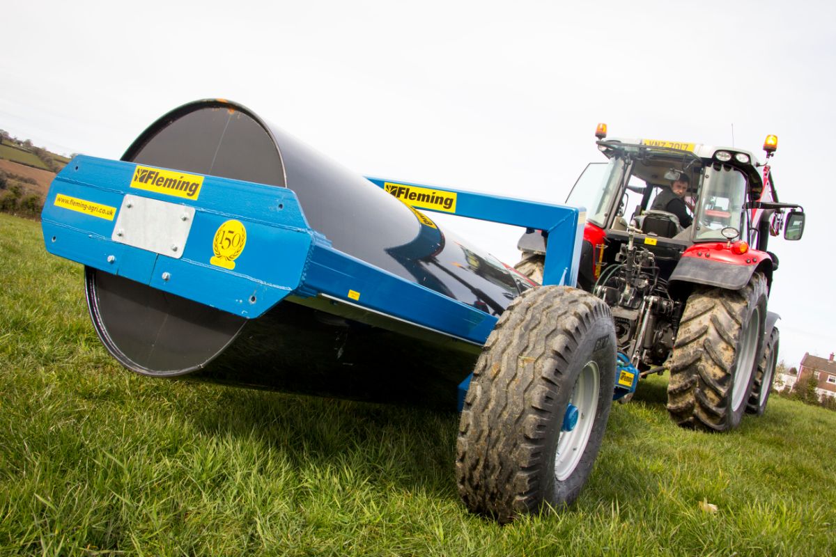 Fleming 12ft End Tow Roller - Image 15