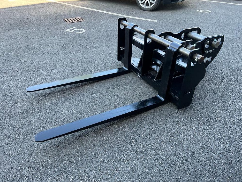 LWC Attachments - Pallet Forks - Image 4