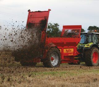 Teagle Titan Muck Spreaders