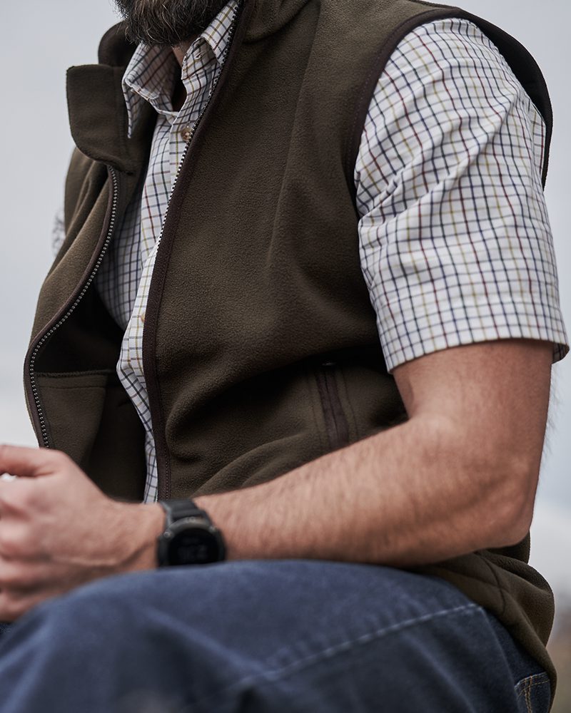 Hoggs of Fife Woodhall Fleece Gilet Green - Image 2