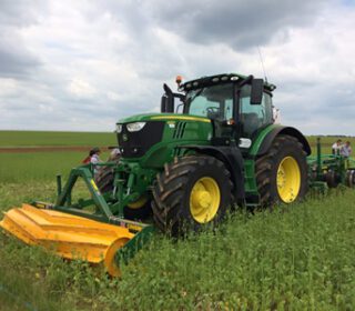 Cousins of Emneth - Crop Check Crimper Roller
