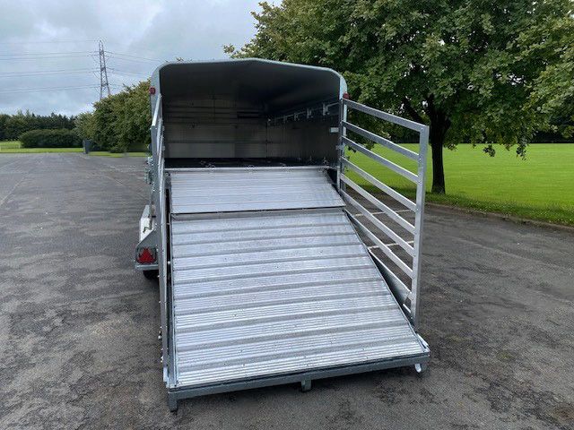 Indespension Twin Axle 12'x6'x6'H Livestock Trailer - Image 5