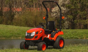 Kioti CS2520 with Mid-Mounted Mower - Image 2