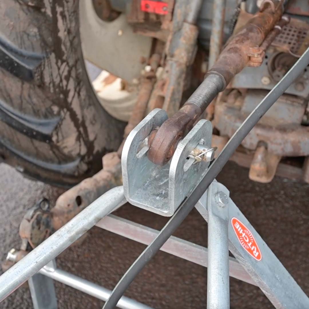 Ritchie 4m Hydraulic Folding Harrow - Image 6