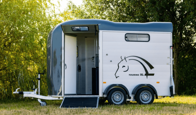 Cheval Liberté Touring XL two horse trailer