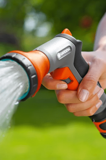 Gardena Classic Water Sprayer - Image 4
