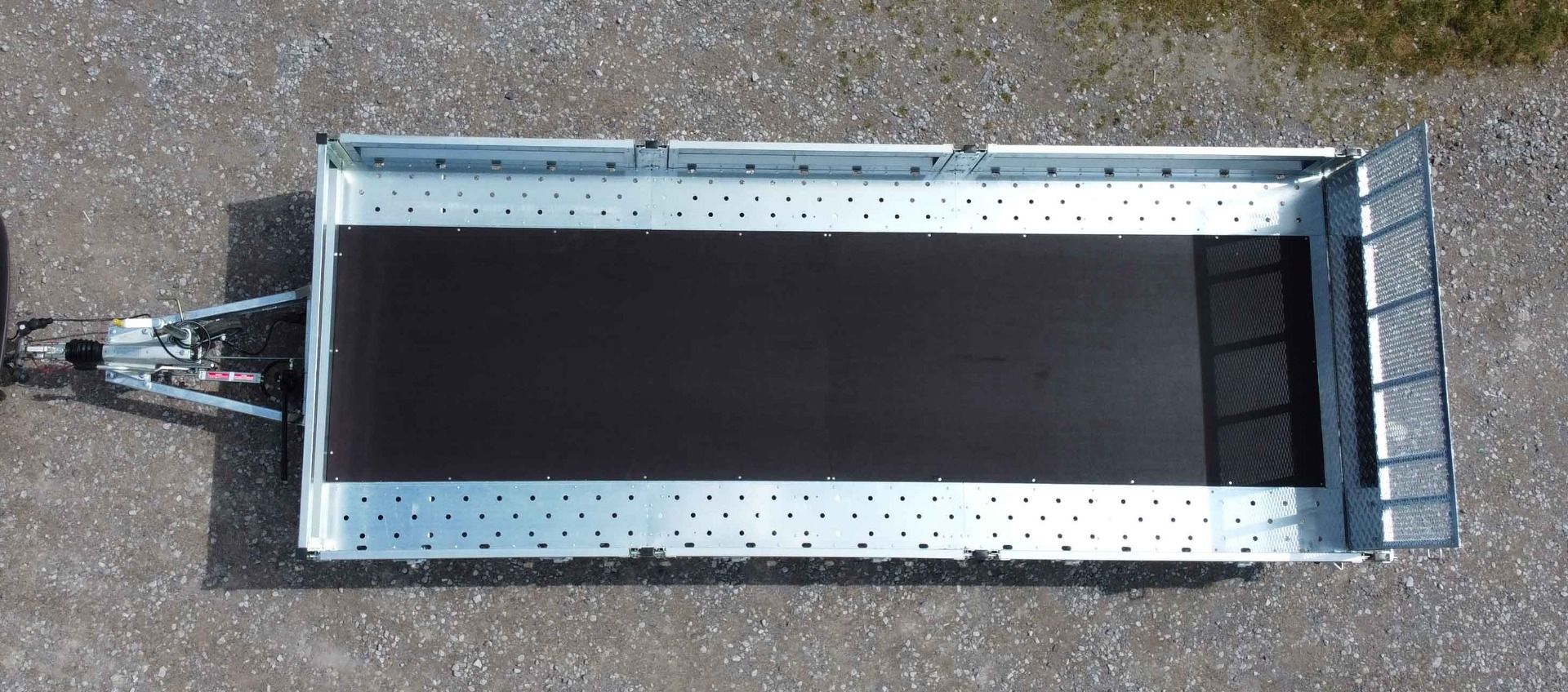 Indespension 16'2" x 6'6" Triple Axle U-Tilt Flatbed Trailer - Image 2