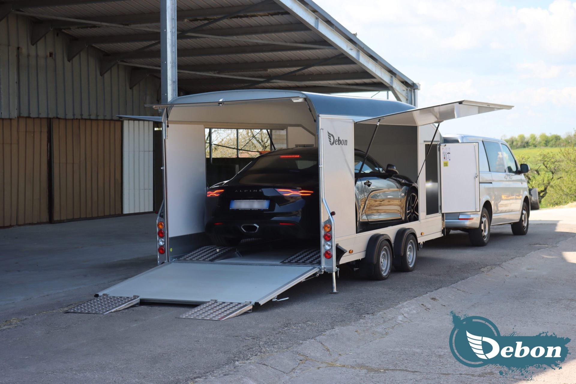 Debon C1000 Enclosed Car Transporter