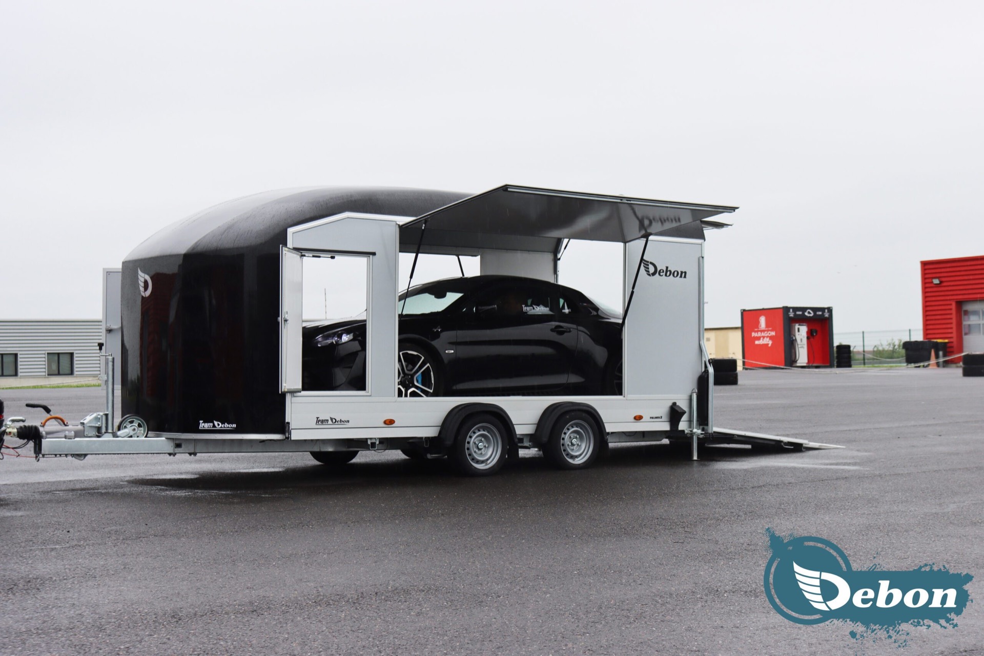 Debon C1000 Enclosed Car Transporter