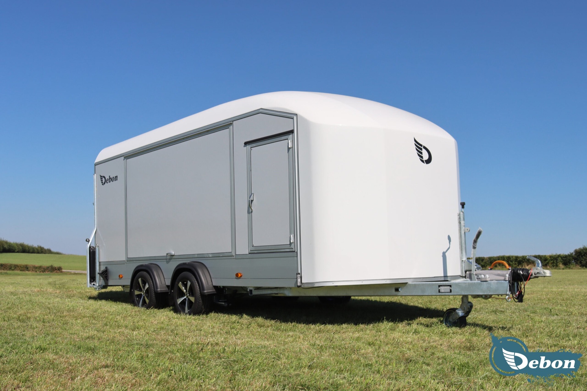 Debon C1000 Enclosed Car Transporter