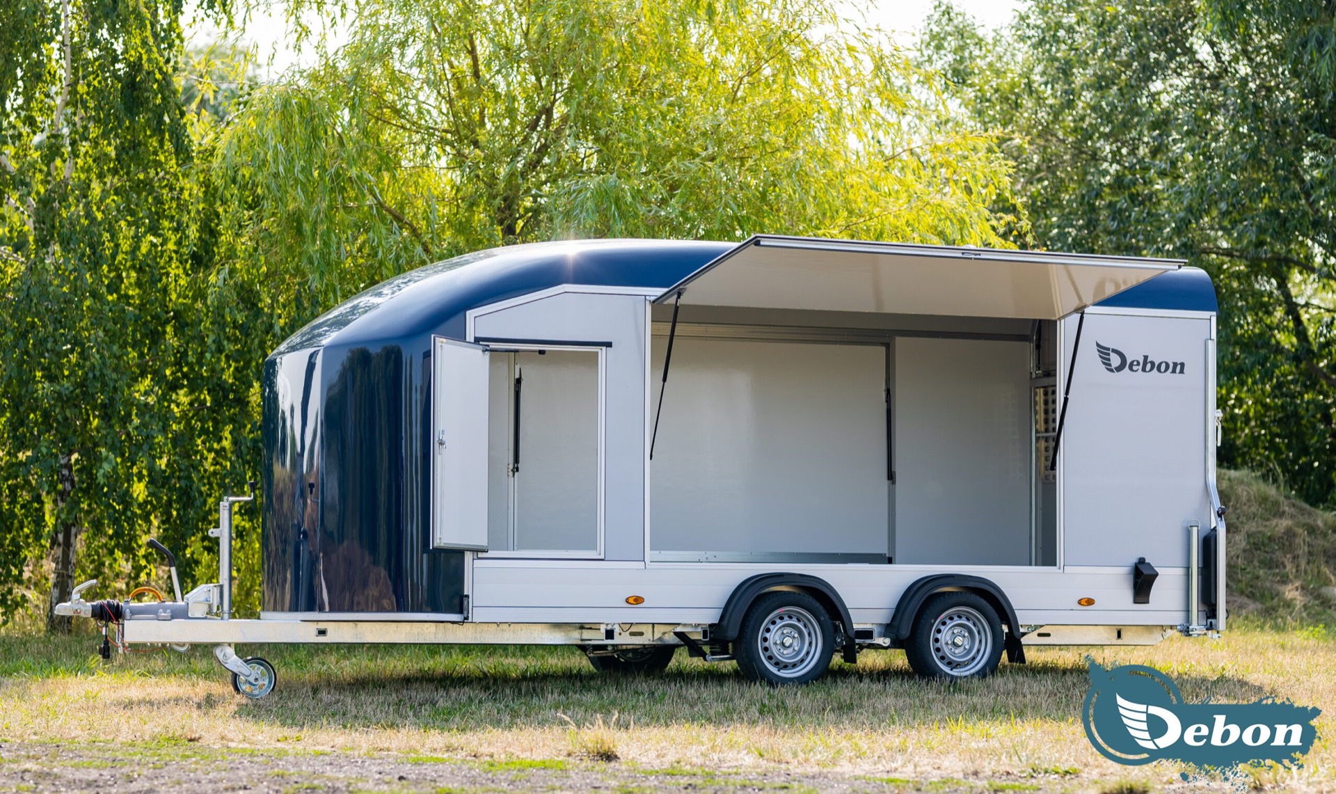 Debon C1000 Enclosed Car Transporter