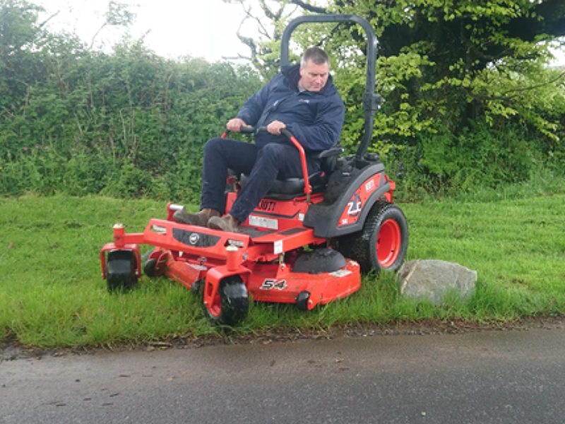 Kioti ZXR54 Zero Turn Mower with 54