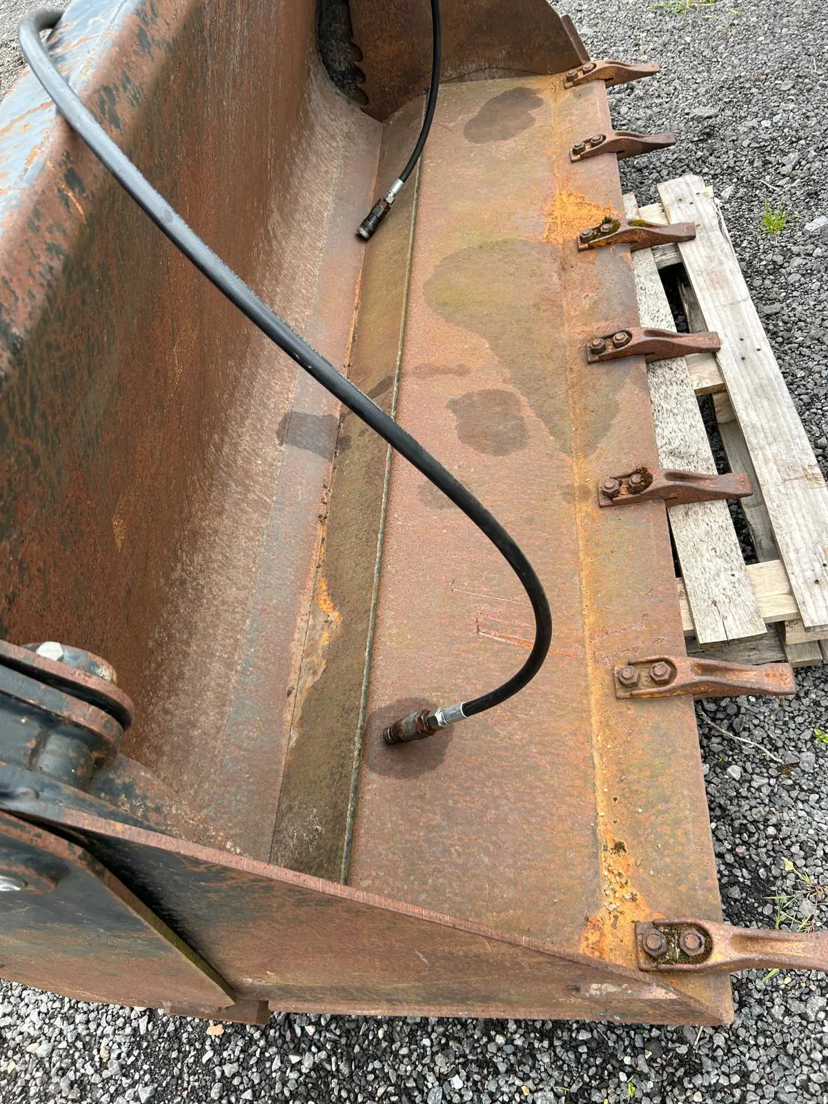 Albutt 4-in-1 bucket