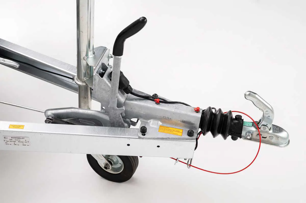 Debon Roadster Platform Tipping Trailer tow hitch