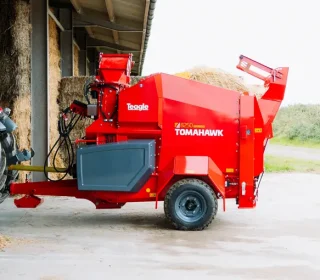 Teagle Tomahawk 8250 Dual Chop Straw Chopper