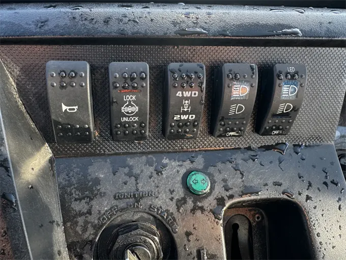 Kawasaki Mule Pro-DXT switches