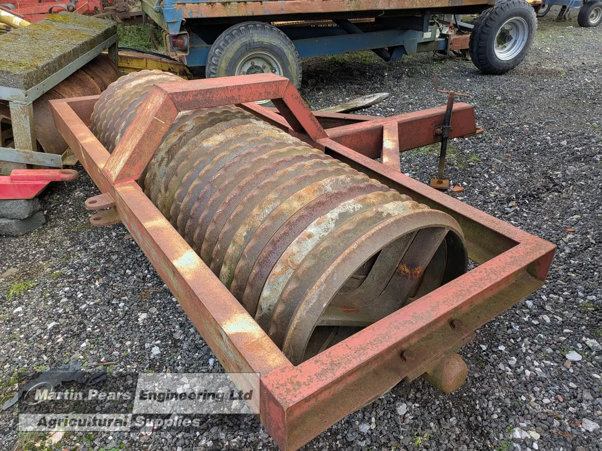 Used Cambridge Roller with 7' working width