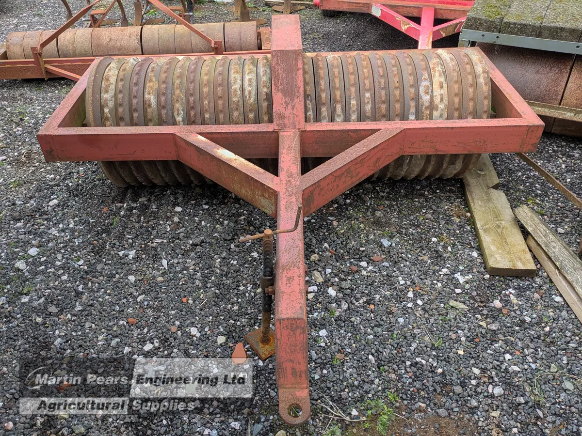 Used Cambridge Roller with 7' working width